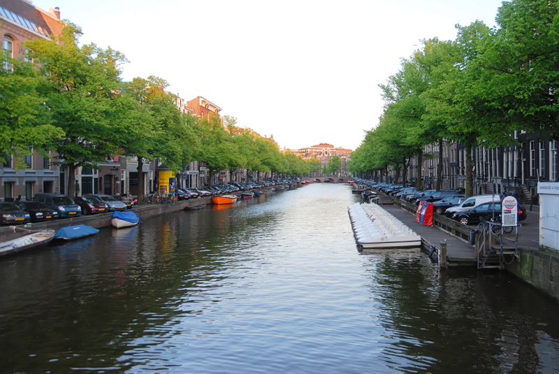 15 - One of the iconic canals within the Grachtengordel (canal belt) in Amsterdam, Netherlands